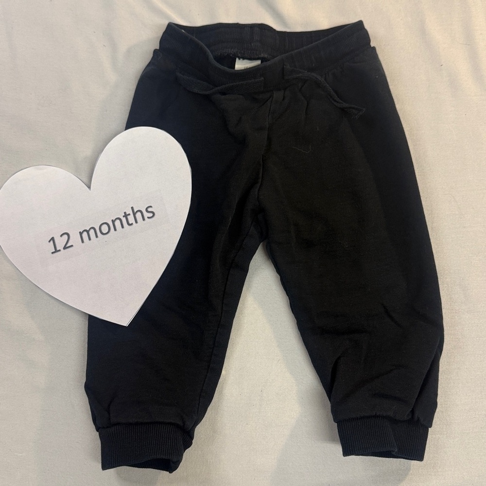 H&M - Classic Black Kids Sweatpants/Joggers